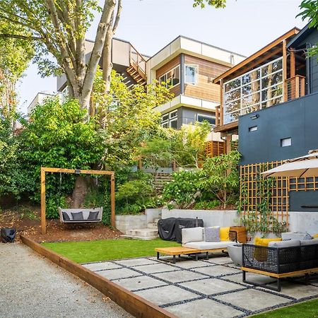 Relaxing Getaway Great Location Hammock, And Bocce Apartment Seattle Exterior photo